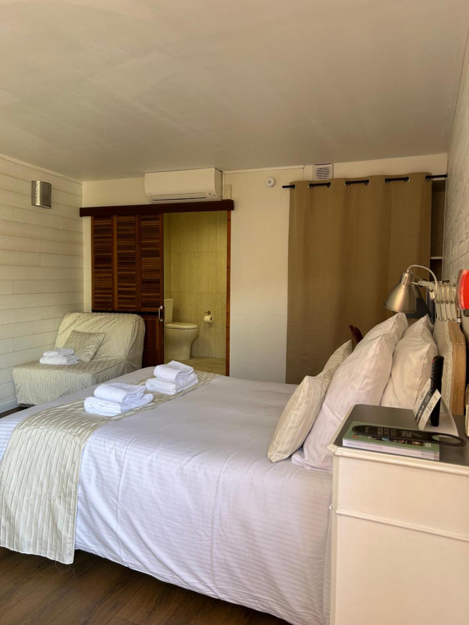 Logis Hotel De La Clape Narbonne-Plage Εξωτερικό φωτογραφία