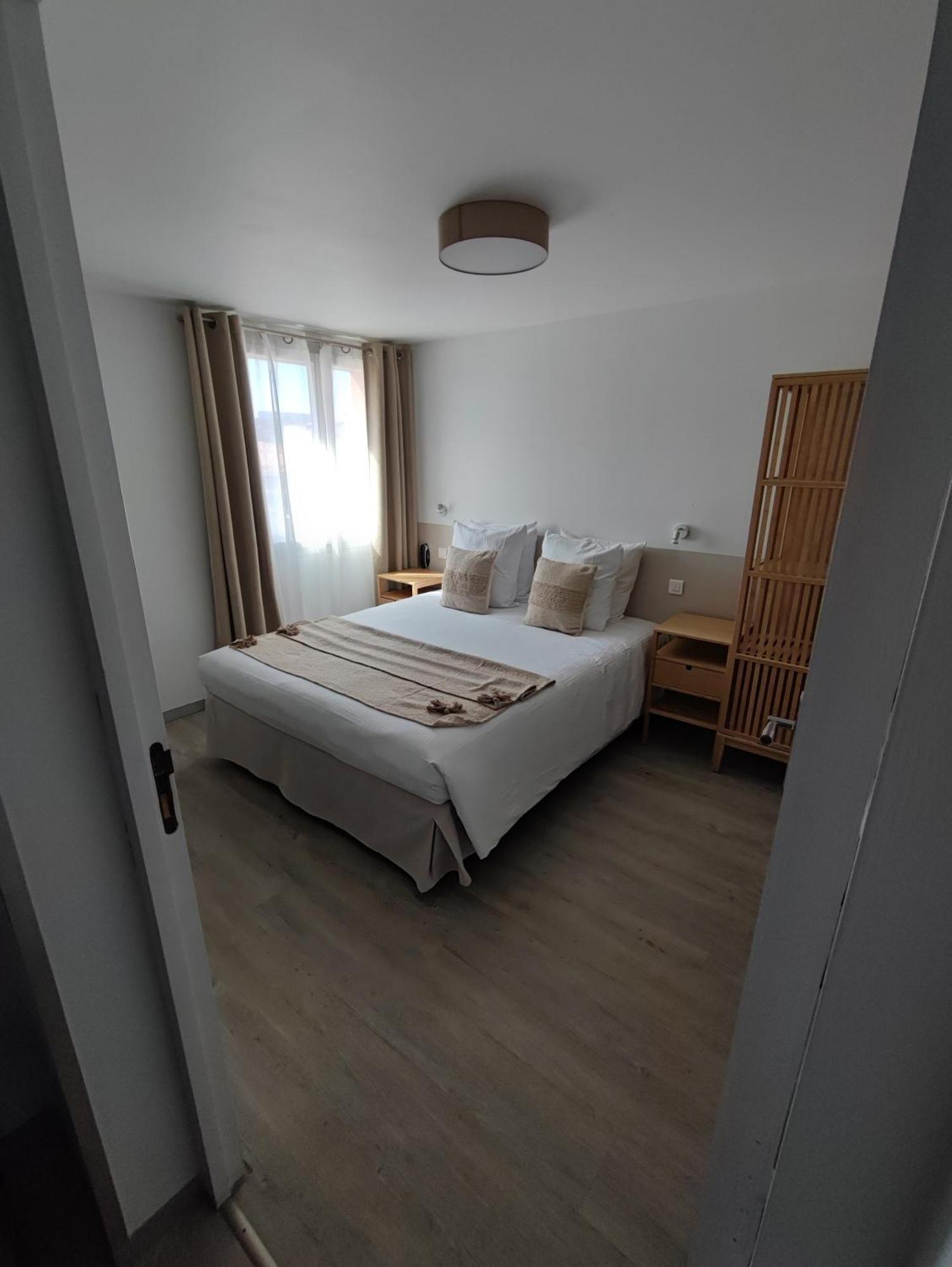 Logis Hotel De La Clape Narbonne-Plage Εξωτερικό φωτογραφία